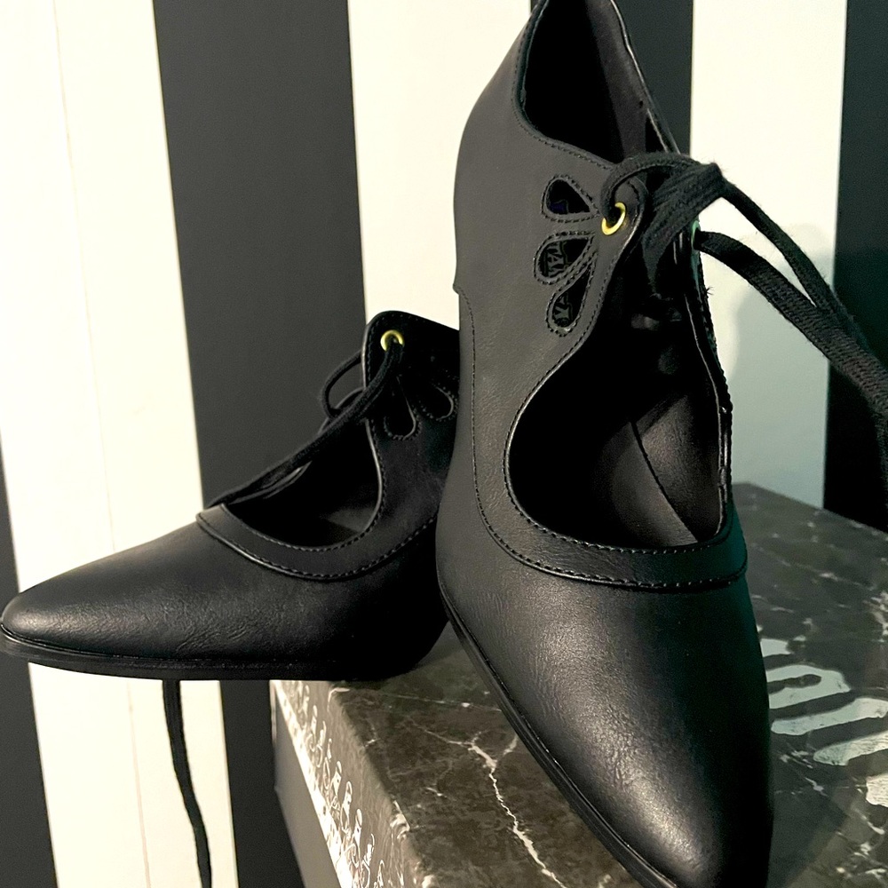 NW Victorian-style shoes